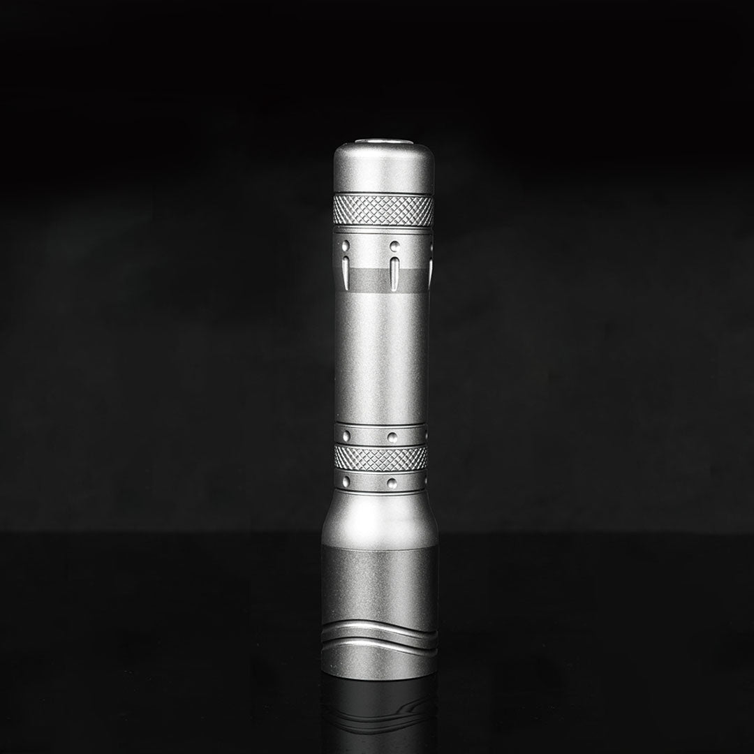 The Lightpalm - Portable Magnetic Charging Strong LED Flashlight
